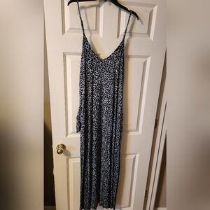 Zenana Outfitters Black and Gray Maxi Dress